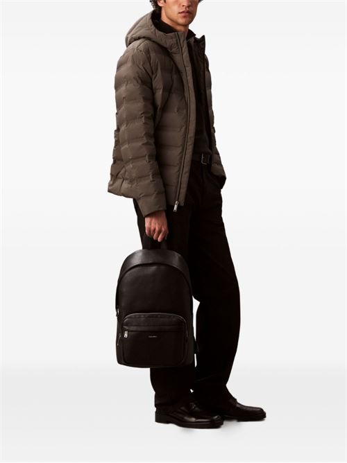 Zaino uomo Calvin Klein nero effetto martellato Calvin Klein | LV04D3155GUB1